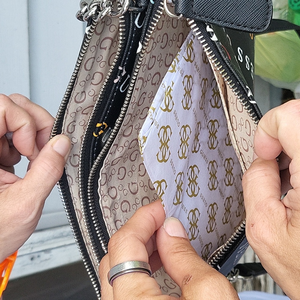 Guess bag - Picture 5 of 8